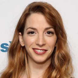 茉莉·伯納德 - 薩利機長：哈德遜奇蹟演員 飾演Alison