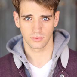 Brandon Tyler Russell 飾演 Himself