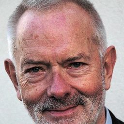 Peter Bonke 飾演 Ludwik