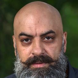 Haqi Ali - 白金漢謀殺案演員 飾演Imam