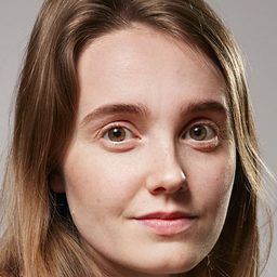 Rán Ragnarsdóttir 飾演 Hafdís