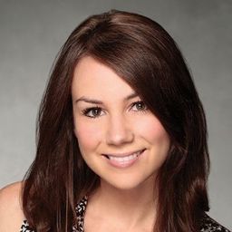 Tracey Wigfield 飾演 Front Desk Lady