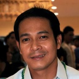 Daniel Fernando 飾演 