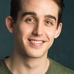 Thomas Duplessie 飾演 Russell "Fishy Falters"