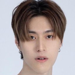 塗凱南 - 秘密關係演員 飾演Han Tuo