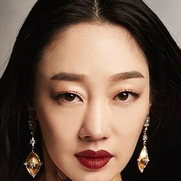 崔汝鎮 飾演 Yoo-ja