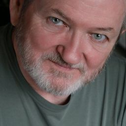 Seth Bailey 飾演 Bar customer (uncredited)