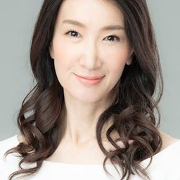春野 壽美禮 飾演 