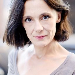 Liliana Massari 飾演 Signora Lorace