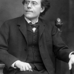 Gustav Mahler 飾演 Self - Conductor