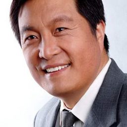 王衛國 飾演 The Jade Emperor