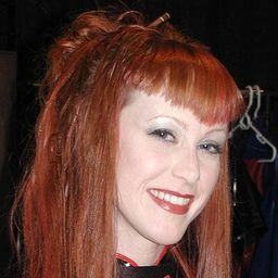 Darby Daniels 飾演 Ruby