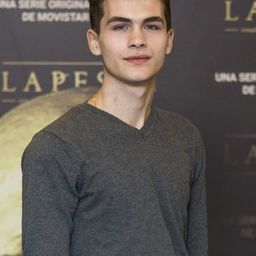 Sergio Castellanos 飾演 Pepe