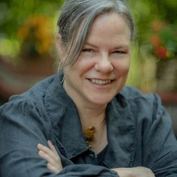 Sarah Conradt - 母血性編劇