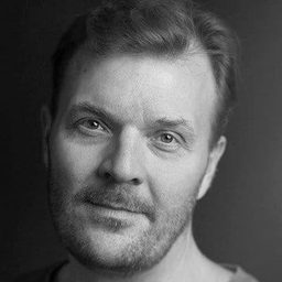 Tommi Raitolehto 飾演 Emilin isä