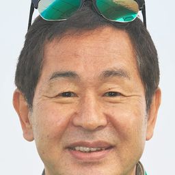 土屋 圭市 飾演 