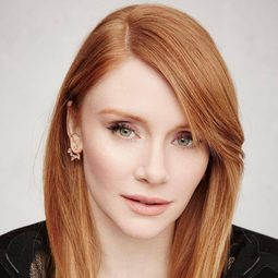 拜絲黛麗侯活 飾演 Elly Conway