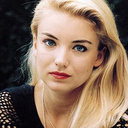 Eva Vejmělková 飾演 Princess