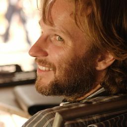 Martin Weisz 飾演 Self