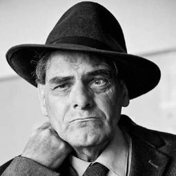 Jean Abeillé 飾演 Le commissaire Mandrin