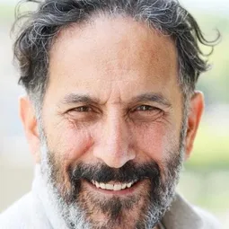 克沃爾克·加拉貝迪安 - Henry IV, Part 1 - Live at Shakespeare's Globe演員 飾演Vernon / Morton