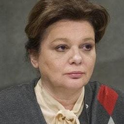 Jelica Sretenović 飾演 