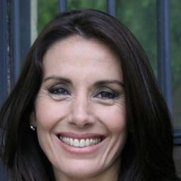 薇薇安娜·莎昆尼 飾演 Jimena