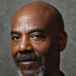 John Earl Jelks 飾演 Arthur/Nico Jones