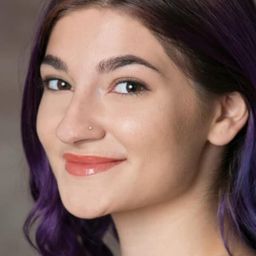 Sophia Carnabuci - 阿諾拉演員 飾演Jenny