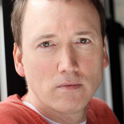 Tom Shillue 飾演 Alan McGinty