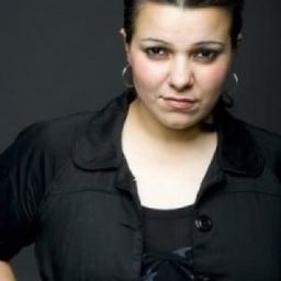 Katie Messina 飾演 Hannah