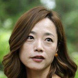 Yoon Jin-seong - 驅魔黑修女演員 飾演Park Myeong-ja
