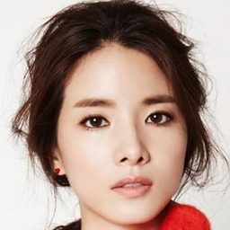 Lee Ji-yeon 飾演 Ho-won