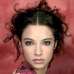 Yohana Cobo 飾演 Young Dona Catalina