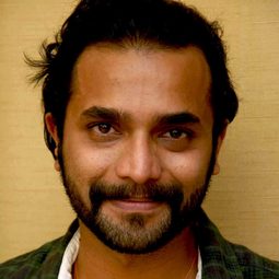 Sriimurali - Bagheera演員 飾演Vedanth/Bagheera