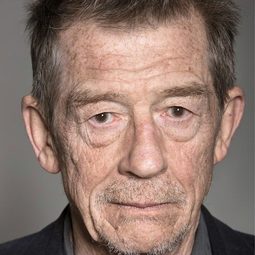 尊赫 飾演 Narrator (voice)