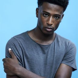 Elyjah Timera 飾演 