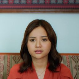 Anggi Marito 飾演 Naomi