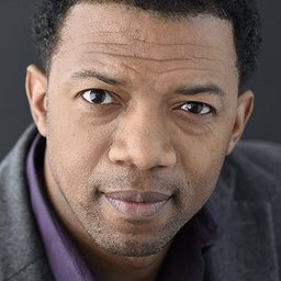 Miles Mussenden 飾演 Lance