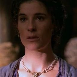 Sarah Smuts-Kennedy 飾演 Sarah (segment 'Eau de la vie')