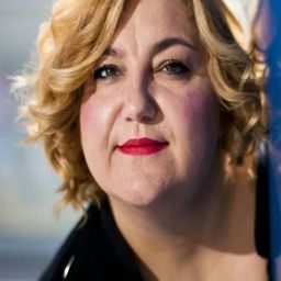 Areta Ćurković 飾演 Keka