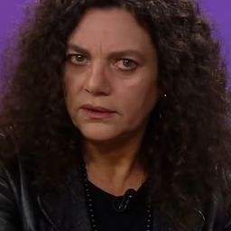 盧思·史黛拉·盧恩葛斯 飾演 Karen Bayona