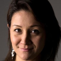 Christelle Ciari 飾演 