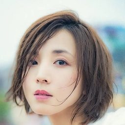 小出 早織 飾演 