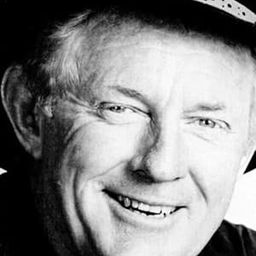 Frankie Davidson - The Finder演員 飾演Ted Sterling