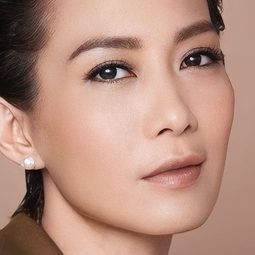 趙學而 飾演 May
