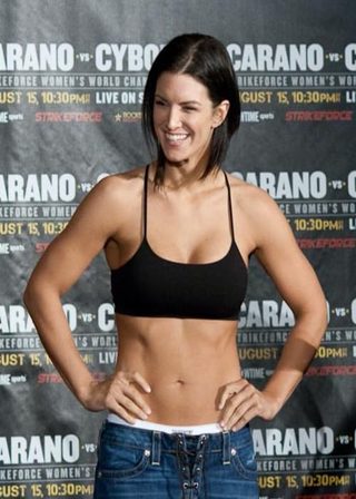 《Gina Carano in Training》電影海報