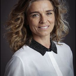 Sofia Leite 飾演 Isabel