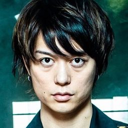 山下亨 飾演 Self