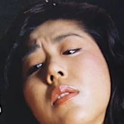 長阪しほり 飾演 